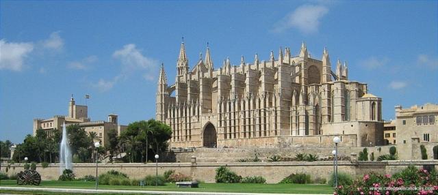 Catedral-de-Palma-de-Mallorca-España.jpg